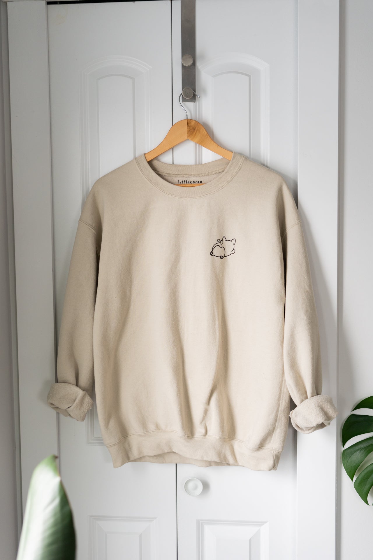 Corgi Splooting Cotton & Polyester Crewneck Sweatshirt in Sand or Grey